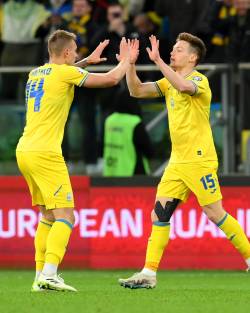 Ucraina revine de la 0-1 la pauză cu Islanda și obține calificarea la EURO 2024. Va fi primul adversar al României la turneul final